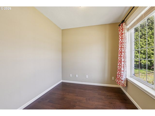 2117 Se COCHRAN Dr, Gresham, OR 97080