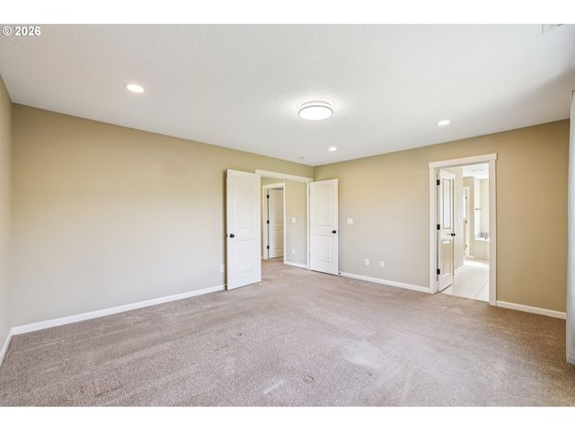 2117 Se COCHRAN Dr, Gresham, OR 97080