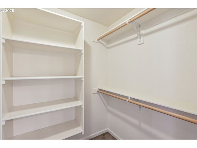 2117 Se COCHRAN Dr, Gresham, OR 97080