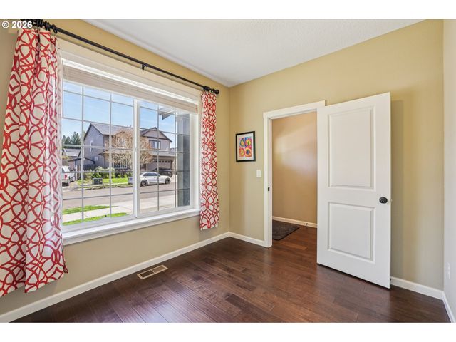 2117 Se COCHRAN Dr, Gresham, OR 97080