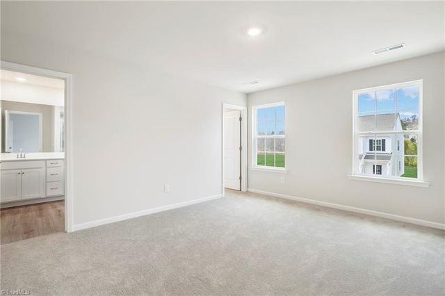 5260 Amaryllis Way, Winston-salem, NC 27104