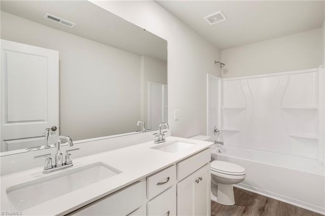 5260 Amaryllis Way, Winston-salem, NC 27104