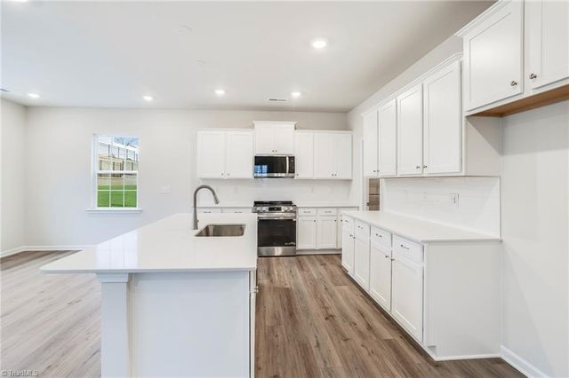 5260 Amaryllis Way, Winston-salem, NC 27104