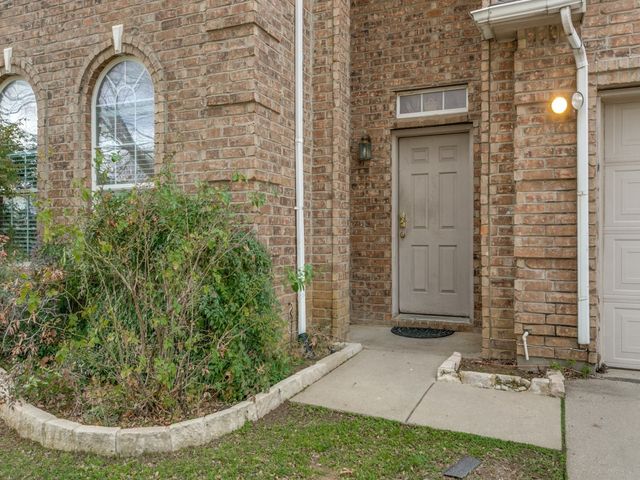 1105 Riverside Drive, Lewisville, TX 75067