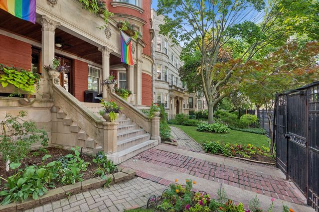 4536 N Sheridan Road 303, Chicago, IL 60640