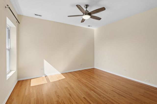 4536 N Sheridan Road 303, Chicago, IL 60640