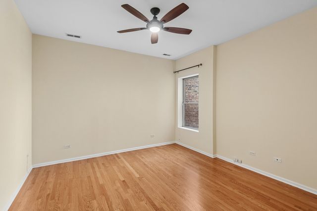 4536 N Sheridan Road 303, Chicago, IL 60640
