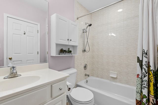 4536 N Sheridan Road 303, Chicago, IL 60640