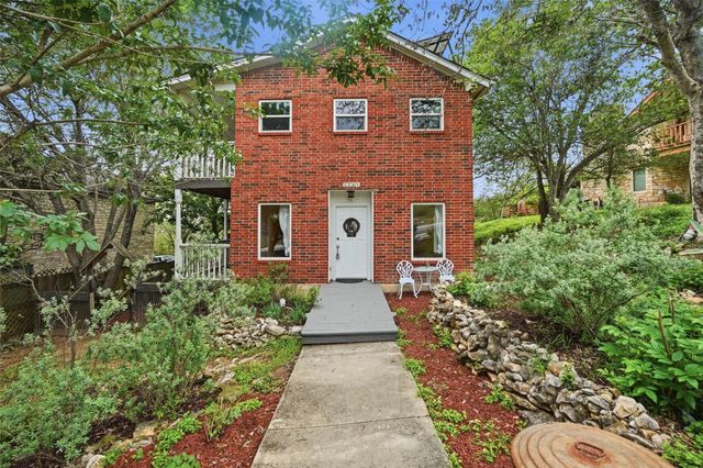 1104 Franklin DR, San Marcos, TX 78666