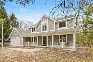 3854 Village Circle, Traverse City, MI 49686