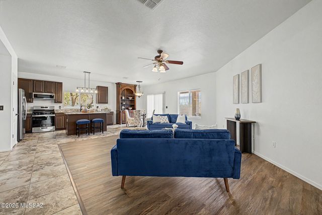 583 E Sterling Canyon Drive, Vail, AZ 85641