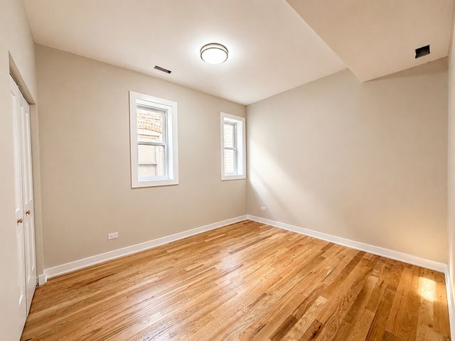 5158 W Agatite Avenue, Chicago, IL 60630