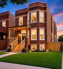 5158 W Agatite Avenue, Chicago, IL 60630