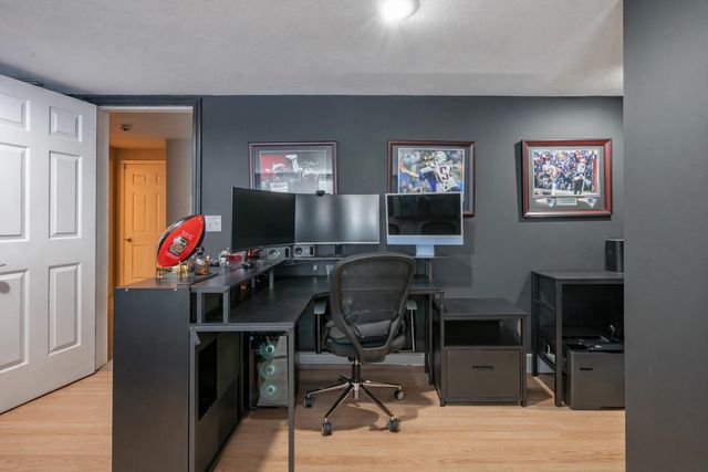 1 Cin Fre Drive, Hudson, NH 03051