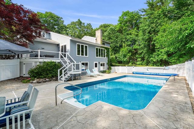 1 Cin Fre Drive, Hudson, NH 03051