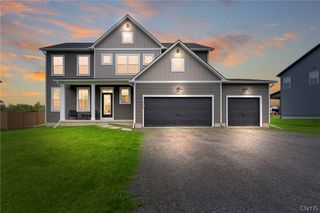 9648 Kenzie Grace, Clay, NY 13029
