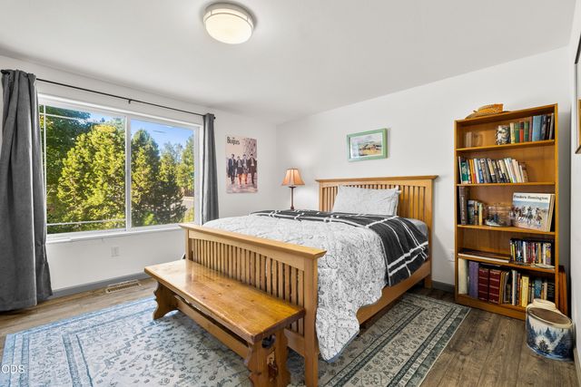 63272 Stonewood Drive, Bend, OR 97701