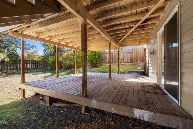 63272 Stonewood Drive, Bend, OR 97701