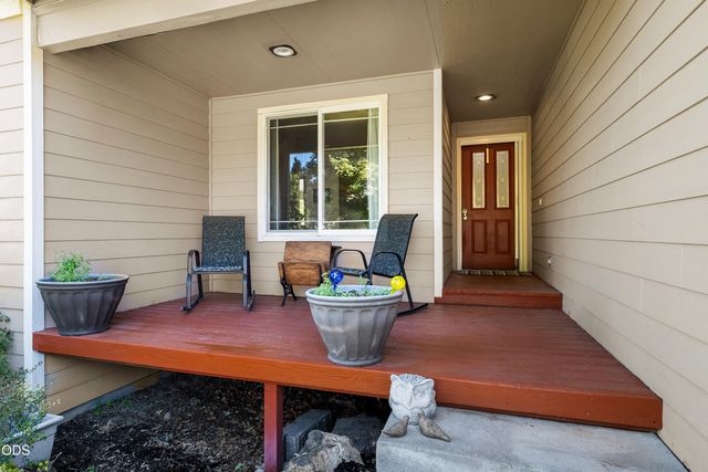 63272 Stonewood Drive, Bend, OR 97701