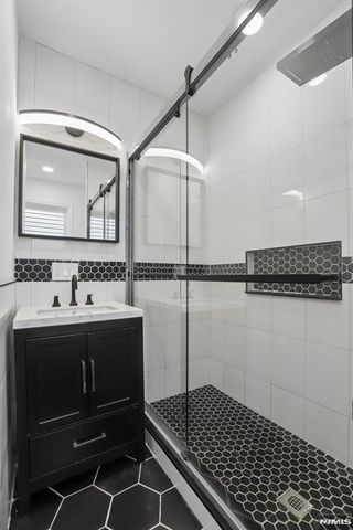 31 Claremont Avenue, Jersey City, NJ 07305