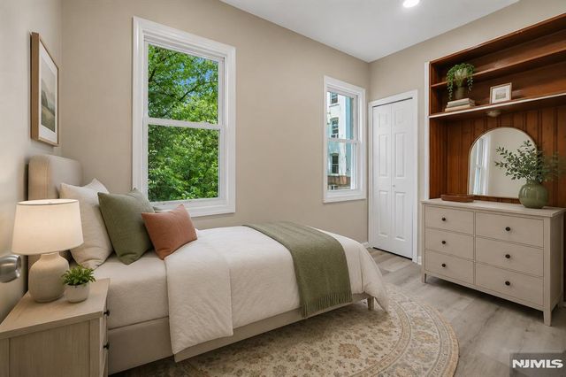 31 Claremont Avenue, Jersey City, NJ 07305