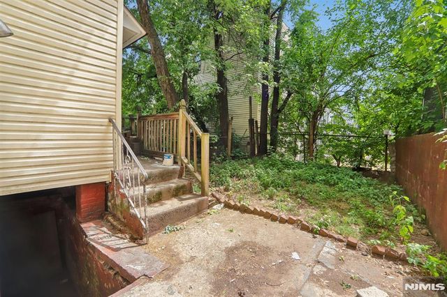 31 Claremont Avenue, Jersey City, NJ 07305