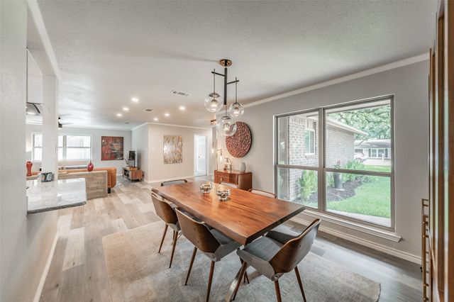 3311 Somerset Drive, Arlington, TX 76013