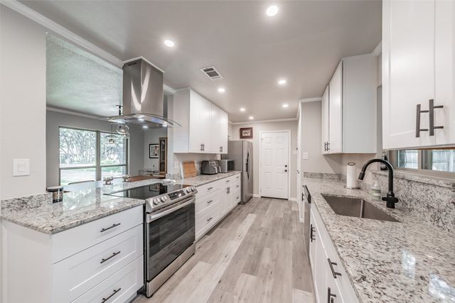 3311 Somerset Drive, Arlington, TX 76013