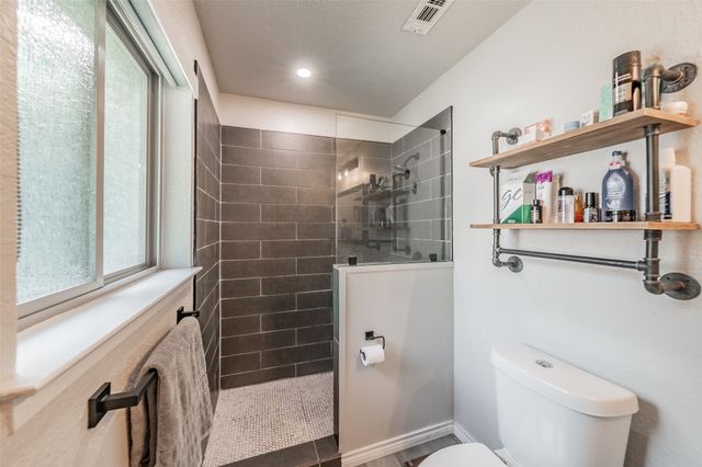 3311 Somerset Drive, Arlington, TX 76013