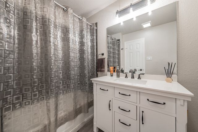 3311 Somerset Drive, Arlington, TX 76013