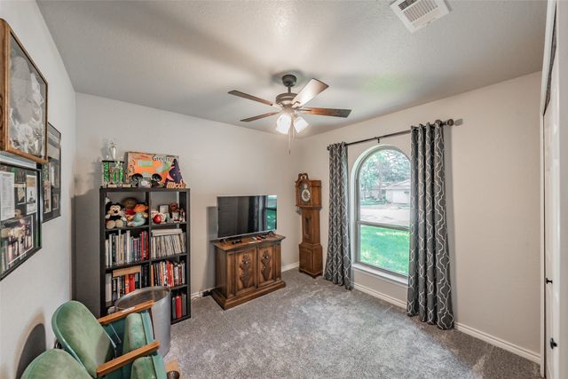 3311 Somerset Drive, Arlington, TX 76013