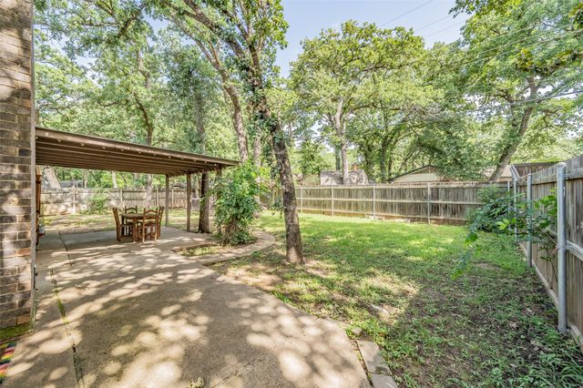 3311 Somerset Drive, Arlington, TX 76013