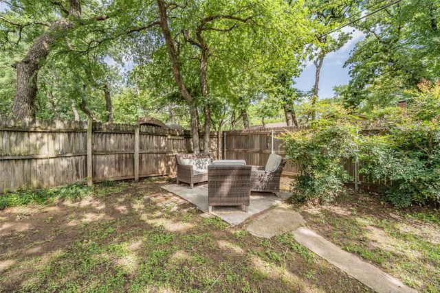 3311 Somerset Drive, Arlington, TX 76013