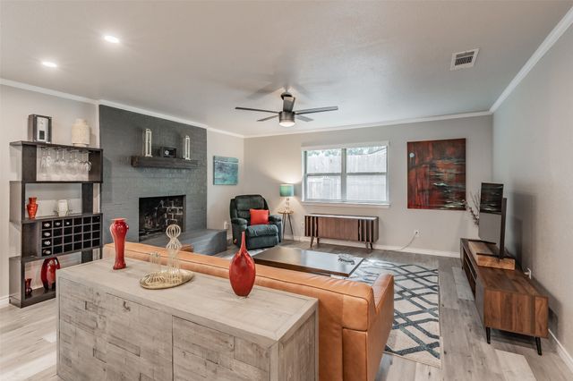 3311 Somerset Drive, Arlington, TX 76013