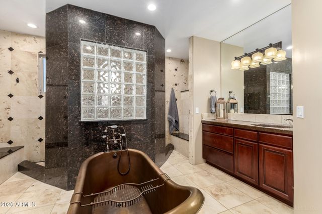 5435 E TAPEKIM Road, Cave Creek, AZ 85331