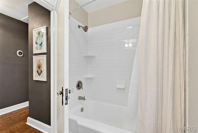 9102 White Avenue, Brentwood, MO 63144