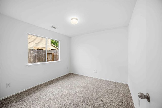 8426 Bay Run Avenue, Baytown, TX 77521