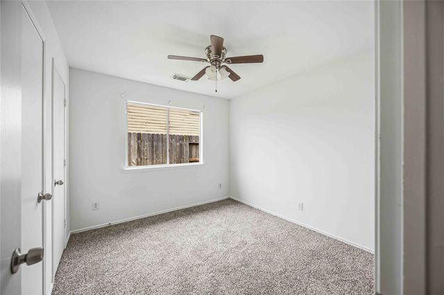 8426 Bay Run Avenue, Baytown, TX 77521