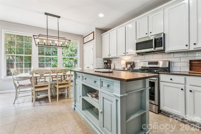 9639 Brandybuck Drive NW, Charlotte, NC 28269