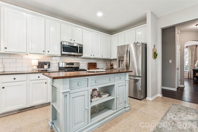 9639 Brandybuck Drive NW, Charlotte, NC 28269