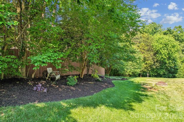 9639 Brandybuck Drive NW, Charlotte, NC 28269