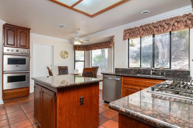 29828 Margale Lane, Vista, CA 92084
