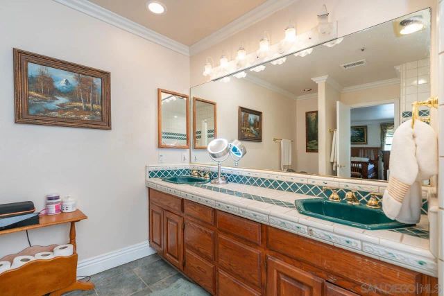 29828 Margale Lane, Vista, CA 92084