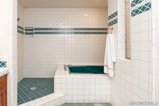 29828 Margale Lane, Vista, CA 92084