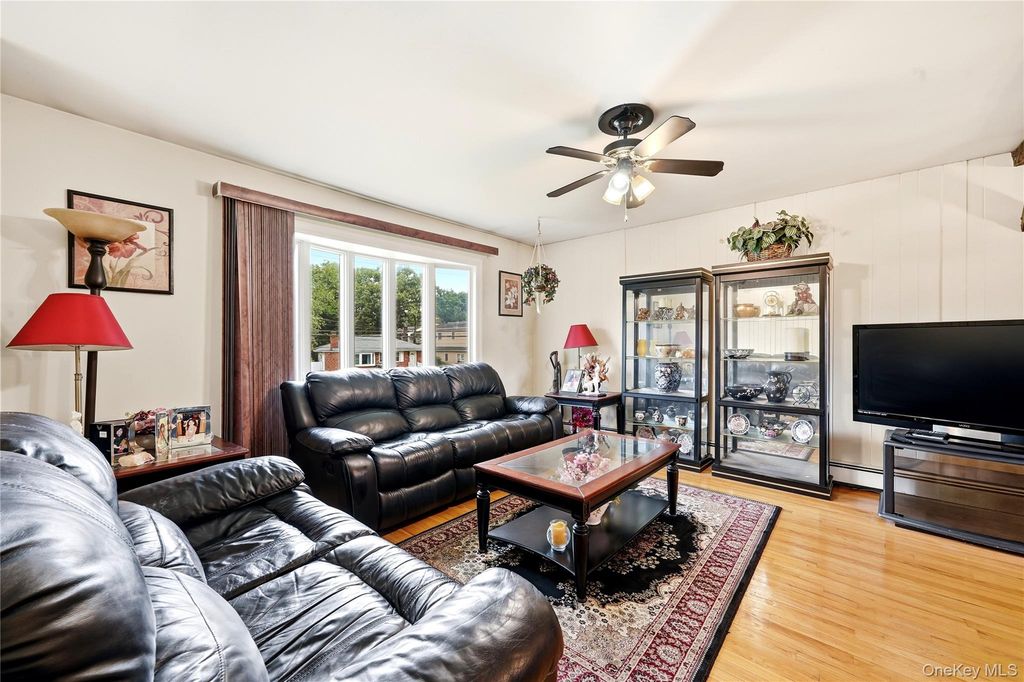 42 Harvard Street, Islip, NY 11751 — photo 4