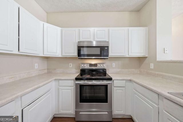 4516 Swan Trace, Union City, GA 30349
