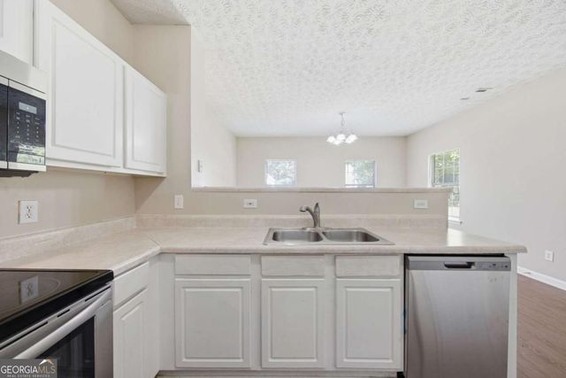 4516 Swan Trace, Union City, GA 30349