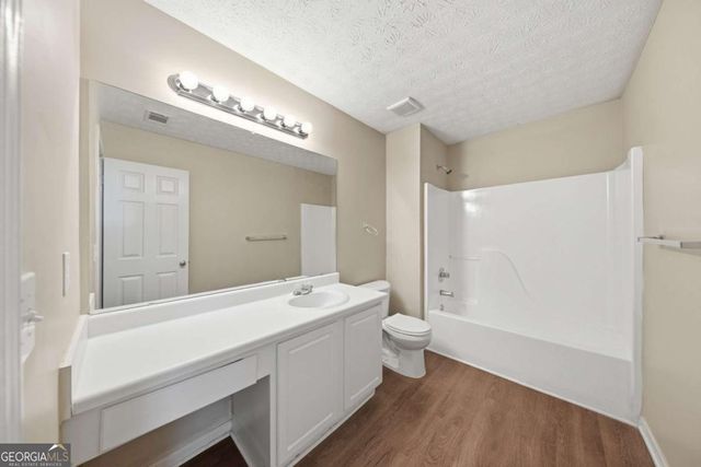 4516 Swan Trace, Union City, GA 30349