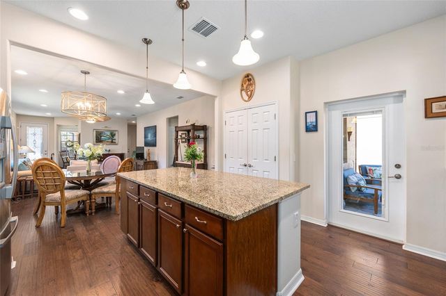 7676 SW 94TH CIRCLE, Ocala, FL 34481