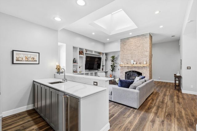 9539 Hilldale Drive, Dallas, TX 75231